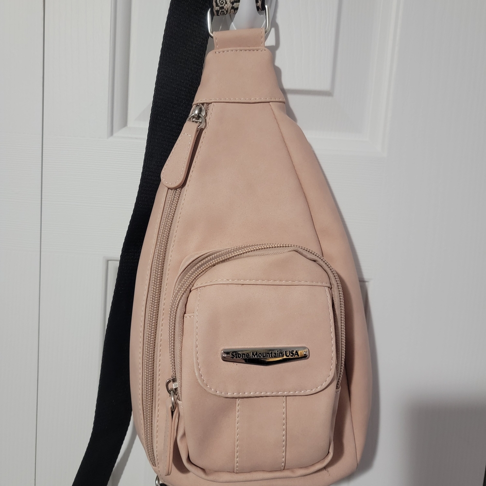Stone Mountain Accessories Beige Belt Bag